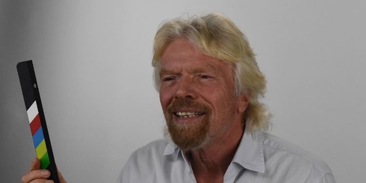 Image of Richard Branson, a millionaire who shares happiness tips